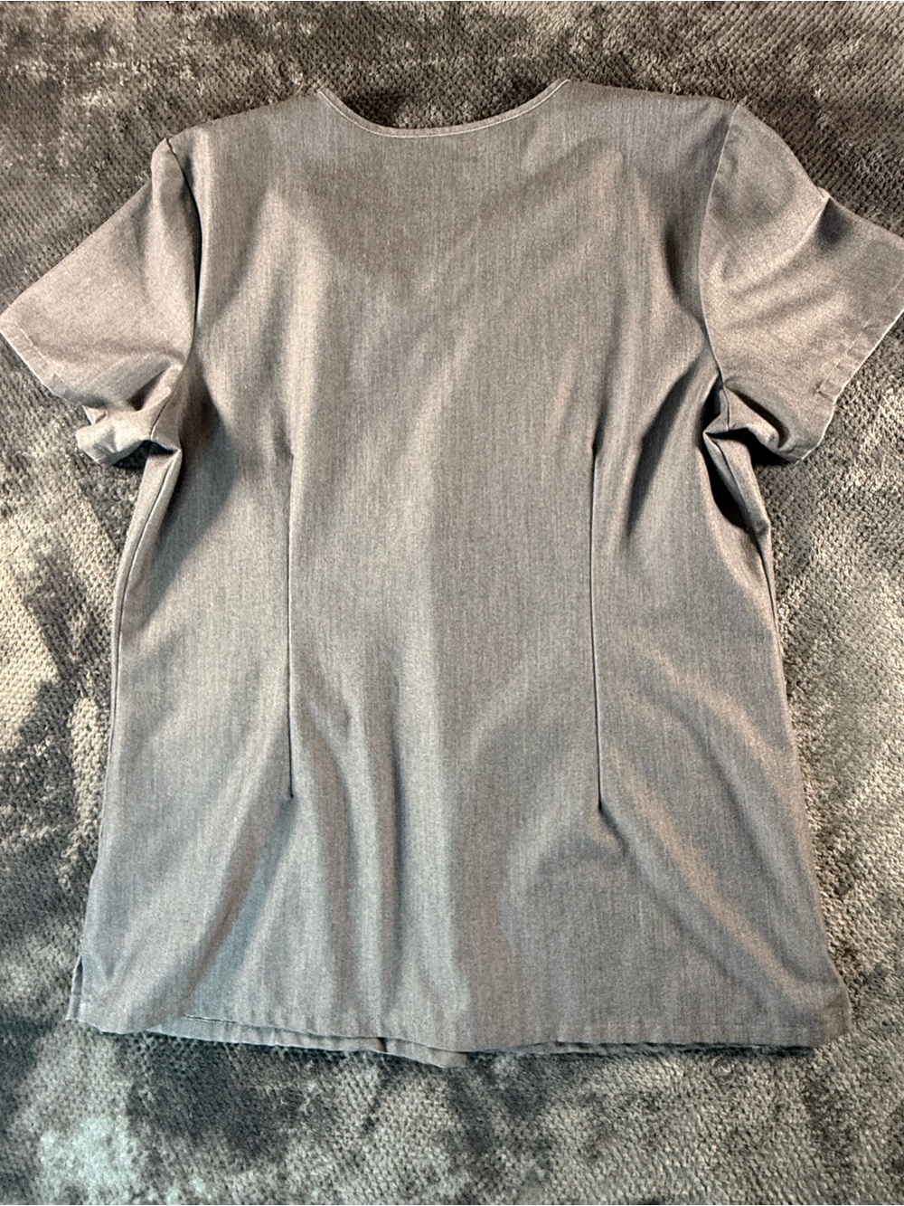 Figs scrub top - Picture 2 of 6